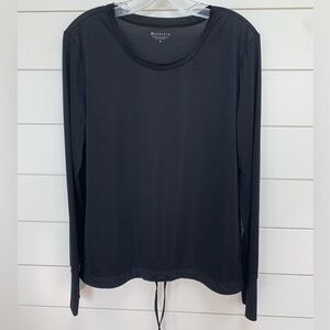 Athleta Incline Long Sleeve Women’s Lightweight Black Top Size M